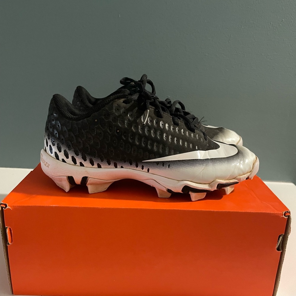 Nike baseball cleats - size 4